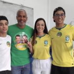 Kelaine Goulart vota em Itaguaí acompanhada da família e demonstra confiança na mudança
